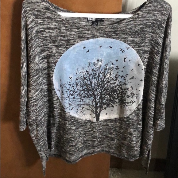 SWS Collection Top - Picture 2 of 5